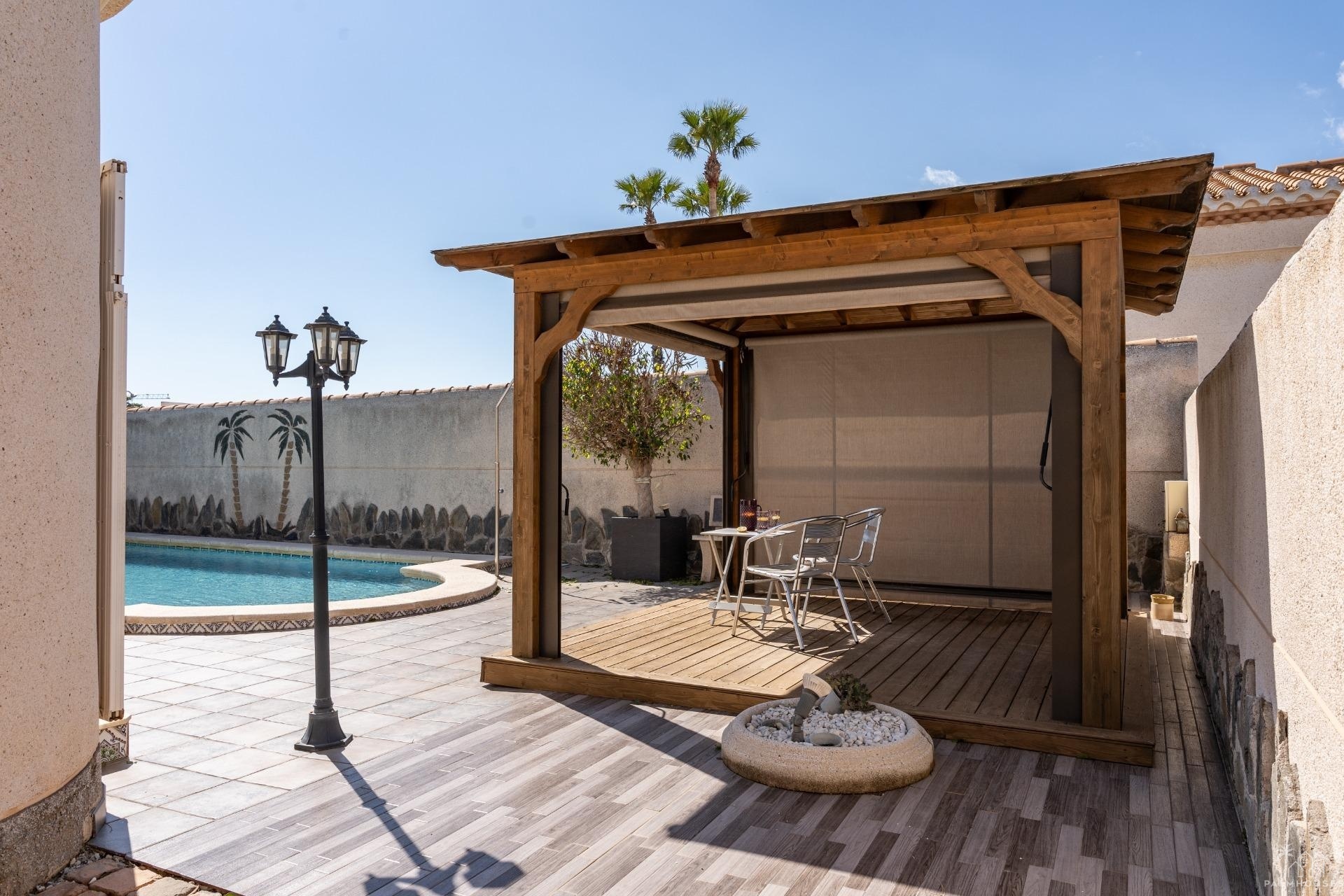 Resale - Villa - Orihuela Costa - Playa Flamenca