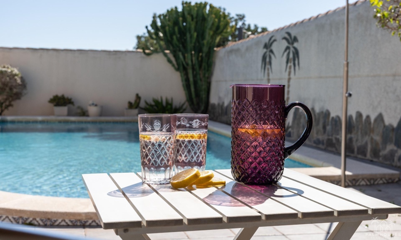Resale - Villa - Orihuela Costa - Playa Flamenca