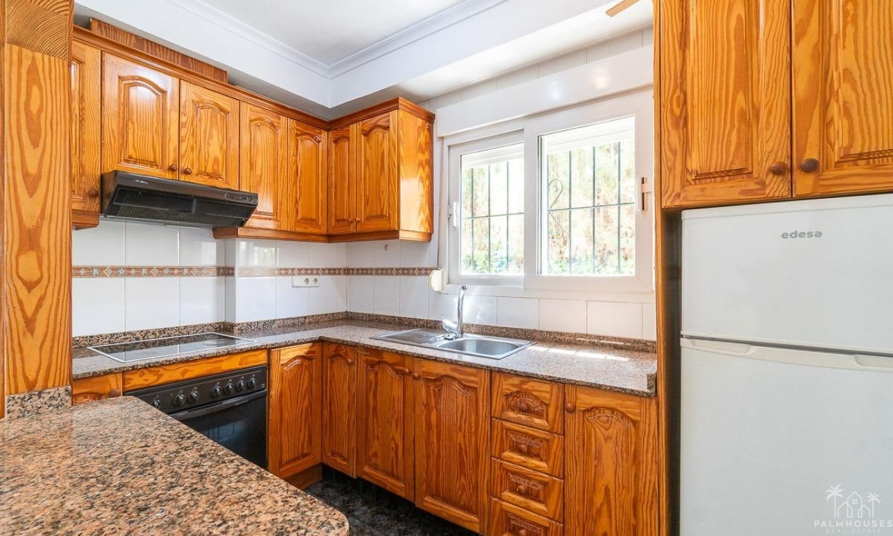Resale - Villa - Orihuela Costa - Playa Flamenca