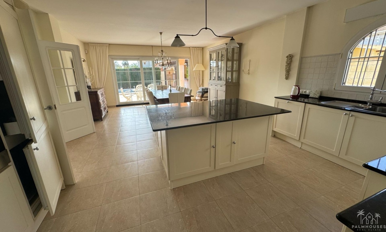 Resale - Villa - Orihuela Costa - Playa Flamenca