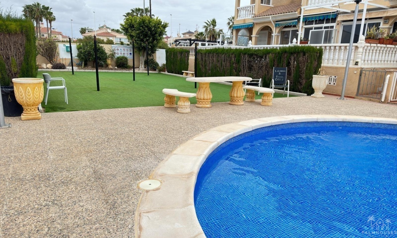 Resale - Villa - Orihuela Costa - Playa Flamenca