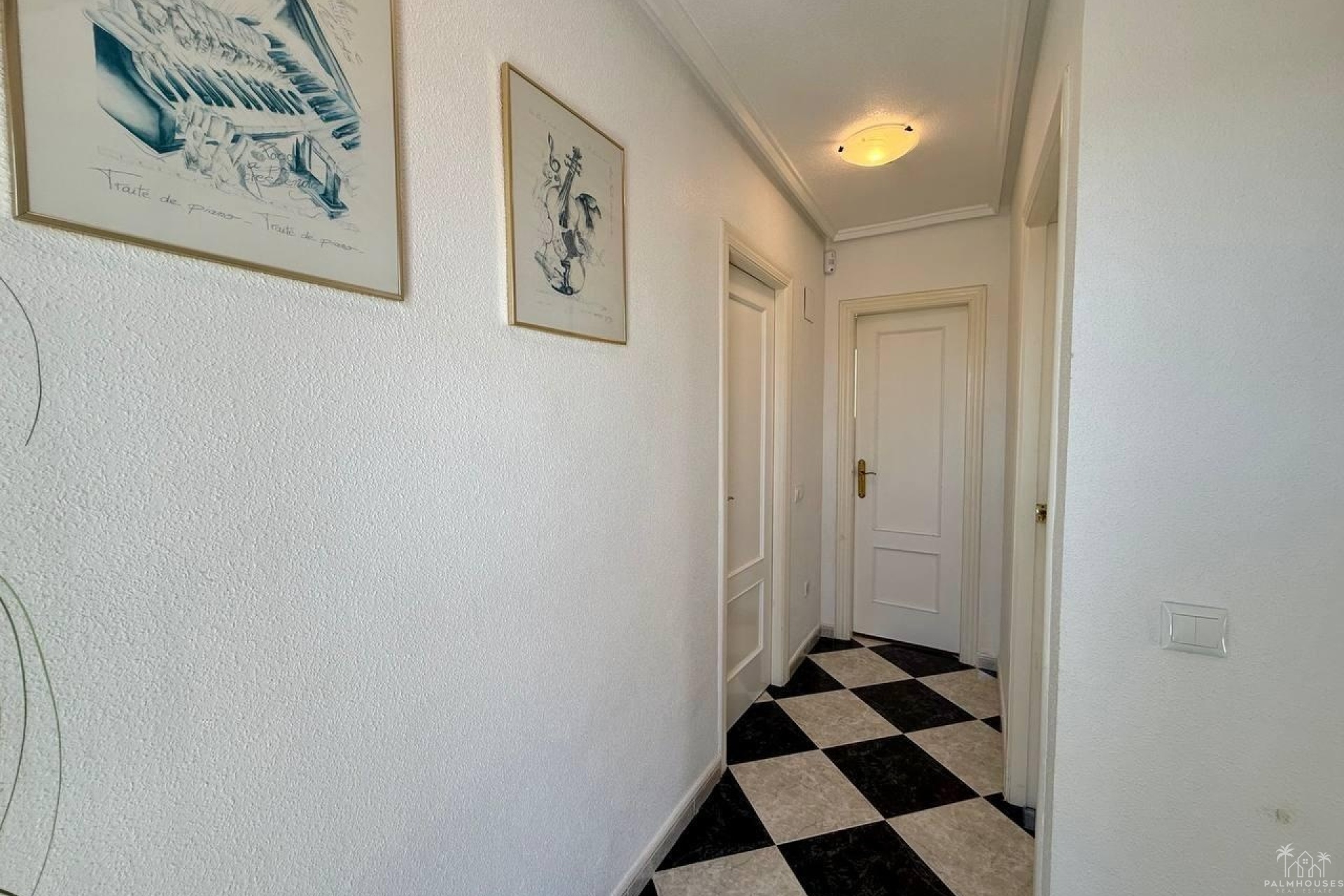Resale - Villa - Orihuela Costa - Playa Flamenca