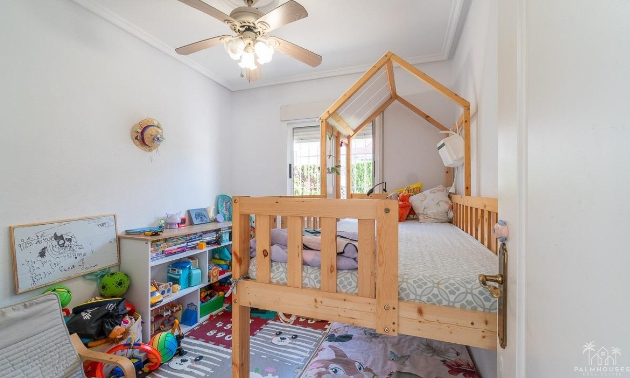 Resale - Villa - Orihuela Costa - Punta Prima