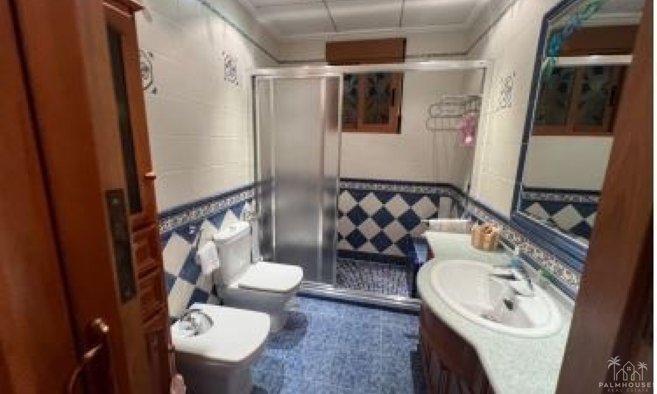 Resale - Villa - Orihuela Costa - Punta Prima
