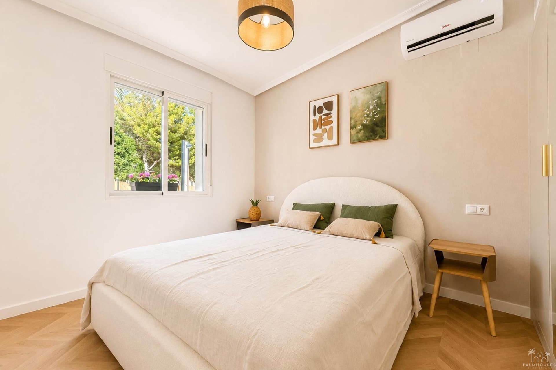 Resale - Villa - Orihuela Costa - Punta Prima