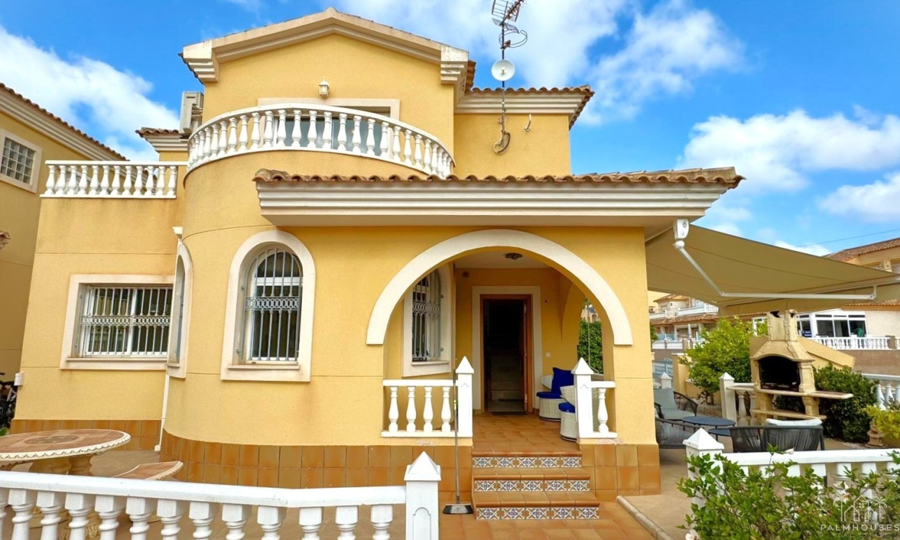 Resale - Villa - Orihuela Costa - Villamartin