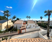 Resale - Villa - Orihuela Costa - Villamartin