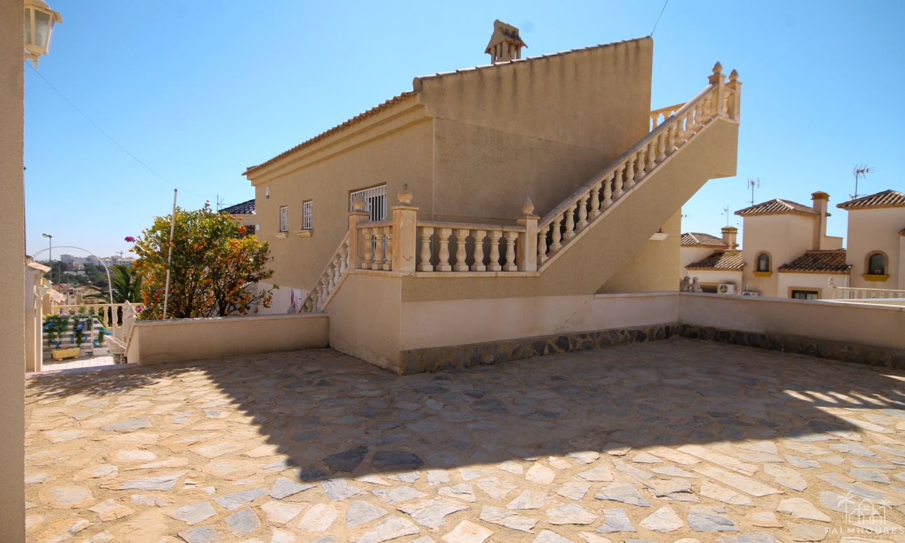 Resale - Villa - Orihuela Costa