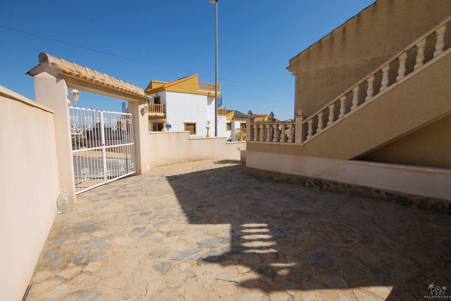 Resale - Villa - Orihuela Costa