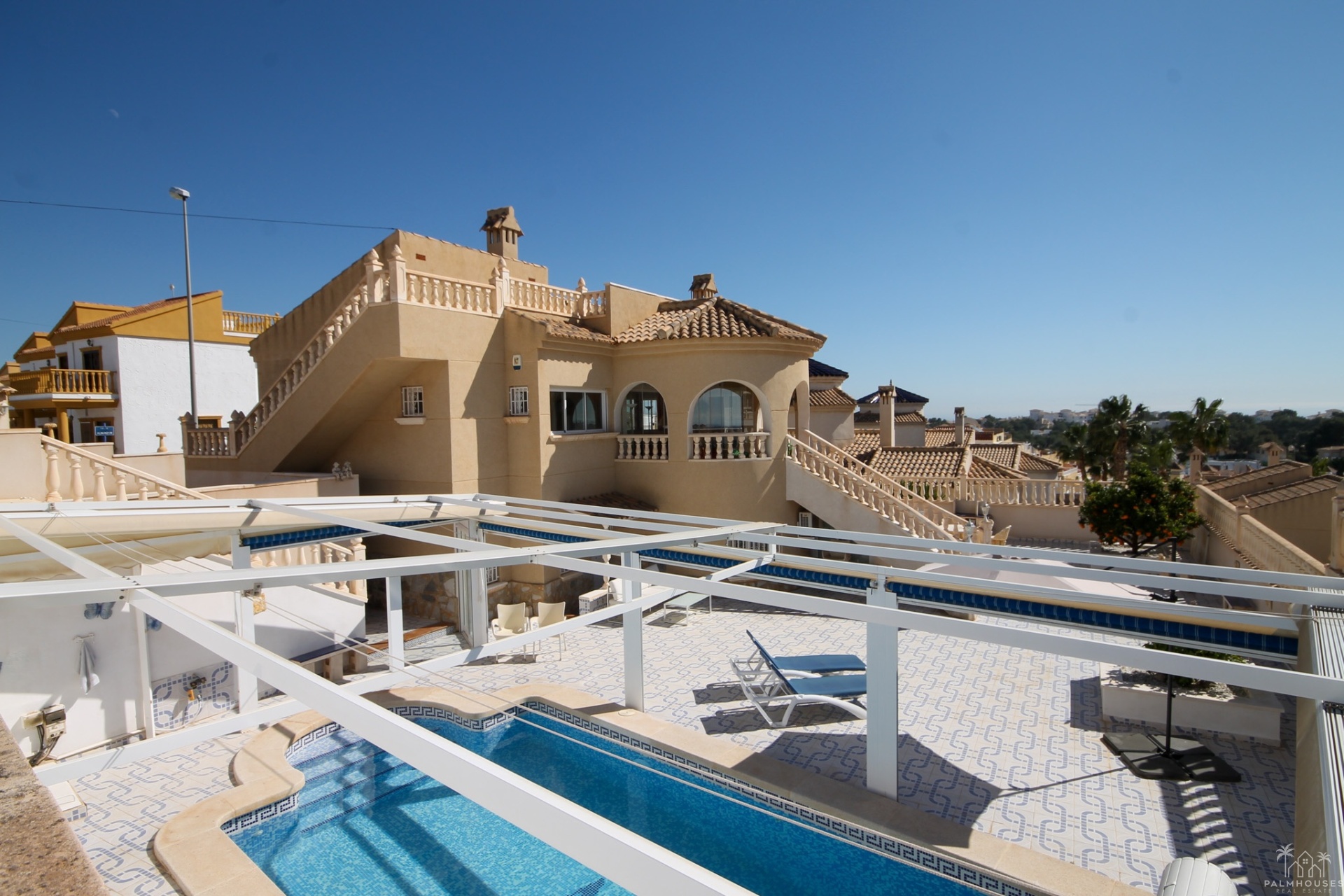 Resale - Villa - Orihuela Costa