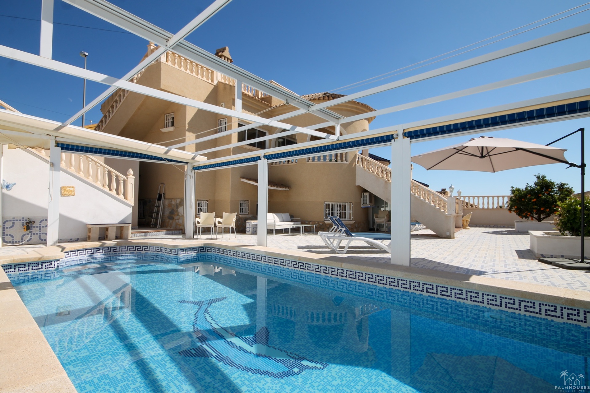 Resale - Villa - Orihuela Costa