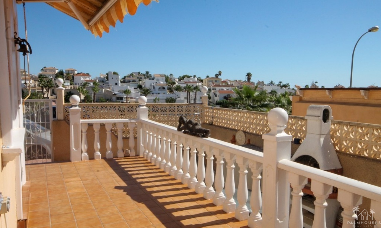 Resale - Villa - Orihuela Costa