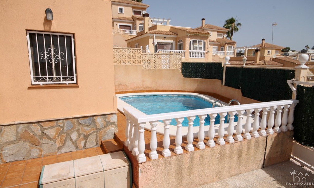 Resale - Villa - Orihuela Costa