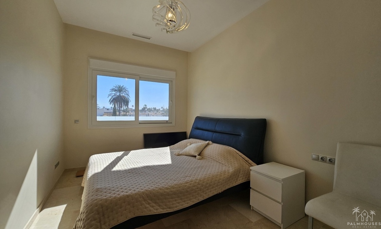 Resale - Villa - Orihuela - La Zenia