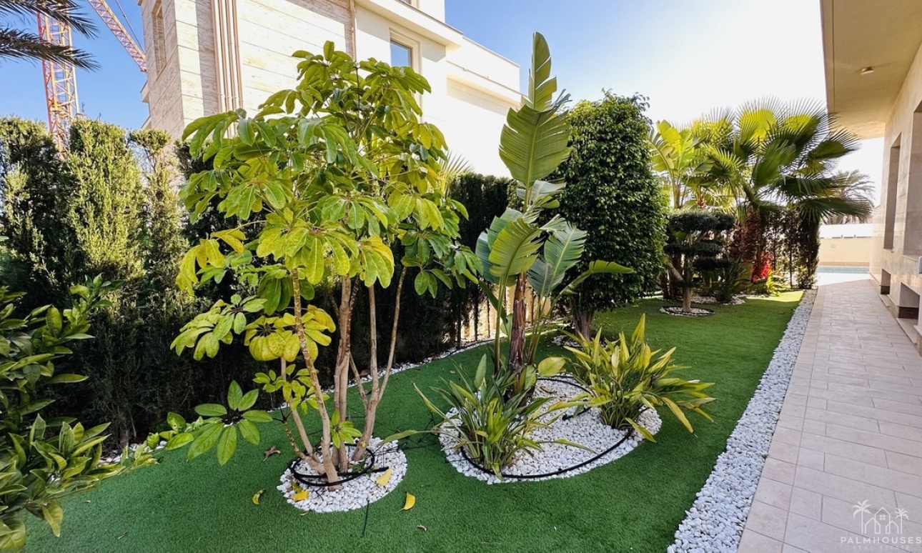 Resale - Villa - Orihuela - La Zenia