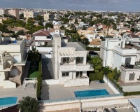 Resale - Villa - Orihuela - La Zenia