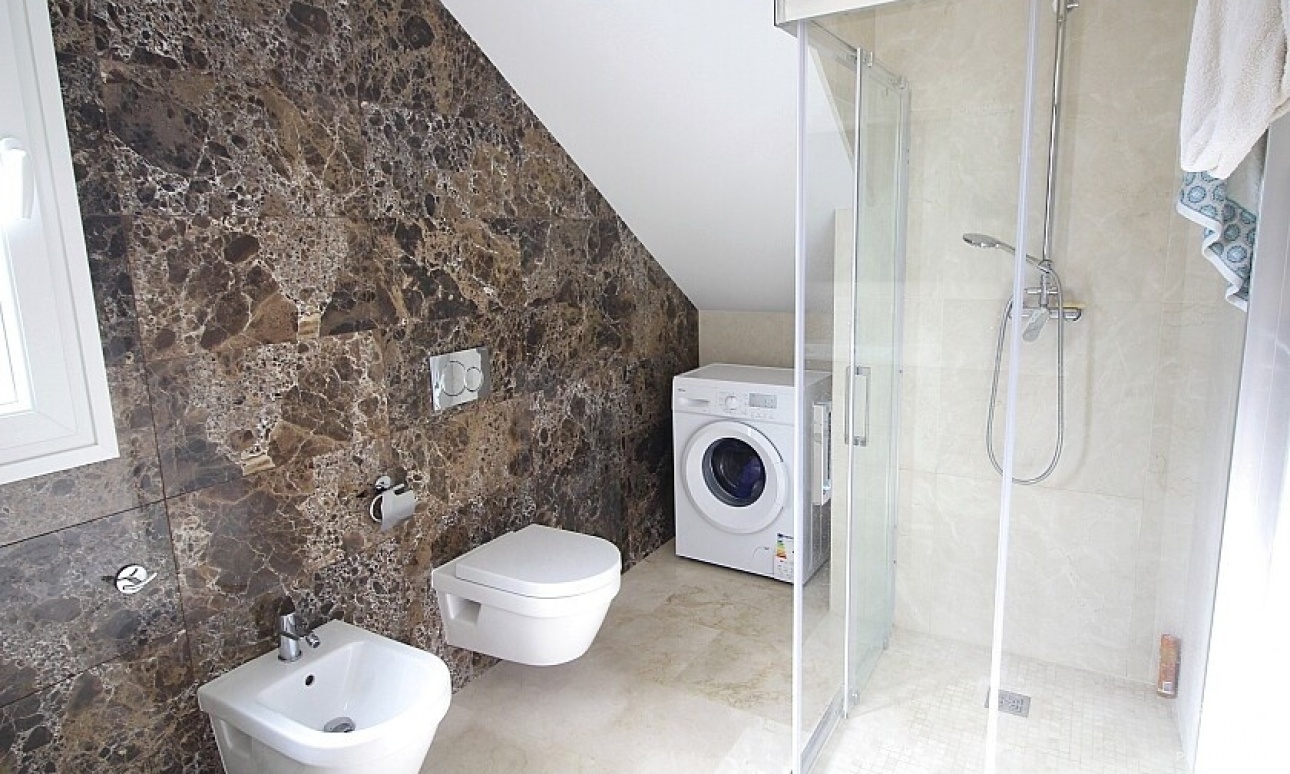 Resale - Villa - Orihuela - La Zenia