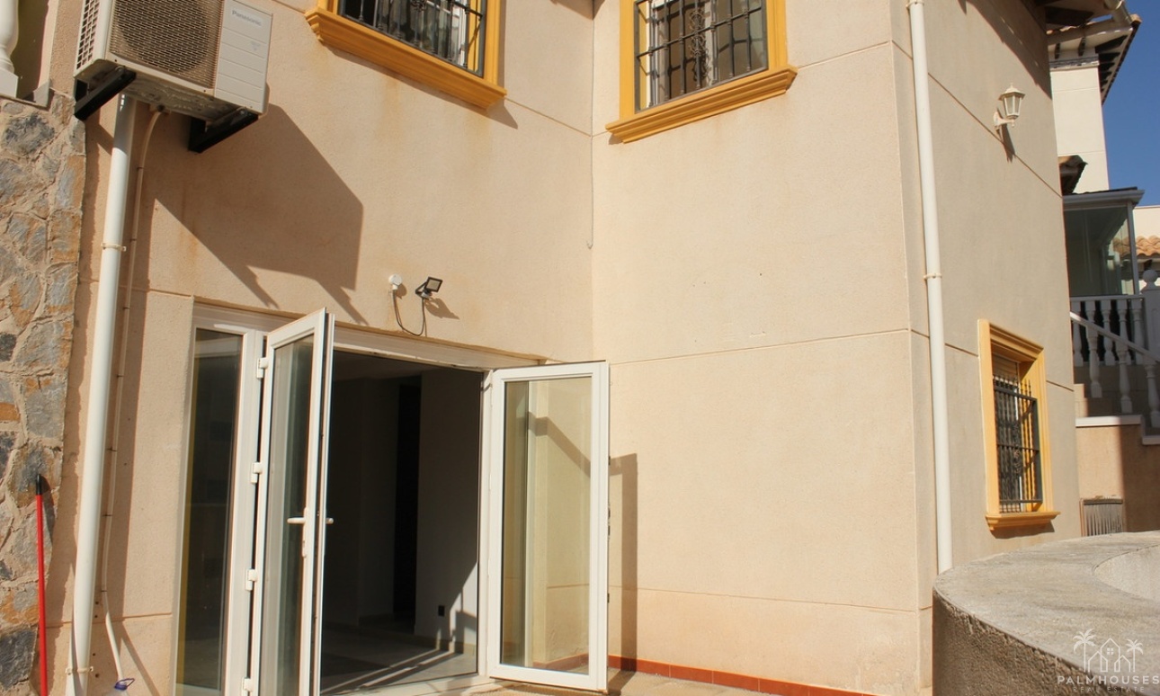 Resale - Villa - Orihuela - La Zenia