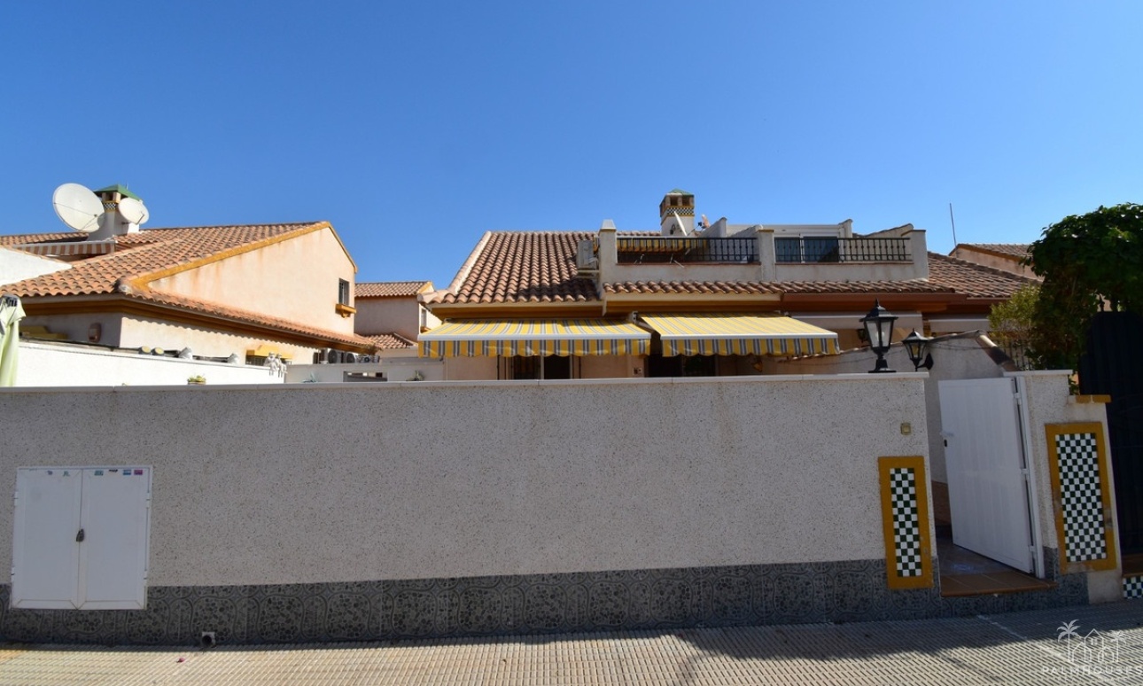Resale - Villa - Orihuela - La Zenia