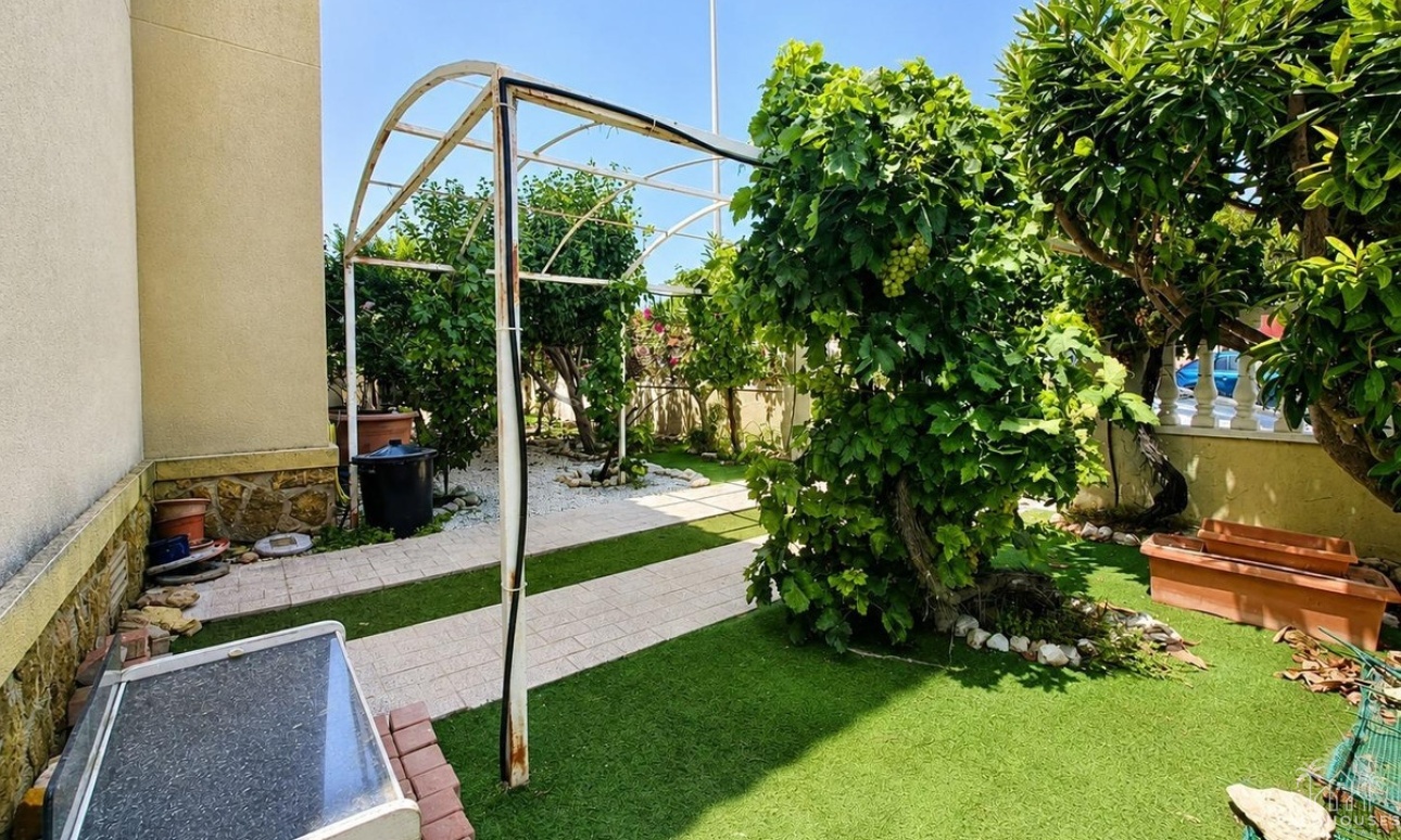 Resale - Villa - Orihuela - Lomas de Cabo Roig