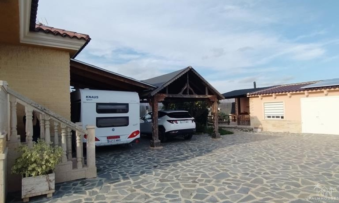Resale - Villa - Orihuela - LOS DESEMPARADOS