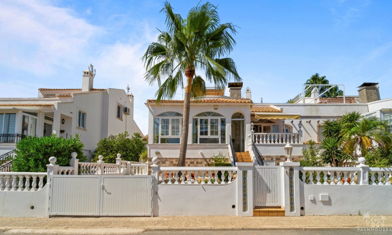 Resale - Villa - Orihuela - Los Dolses