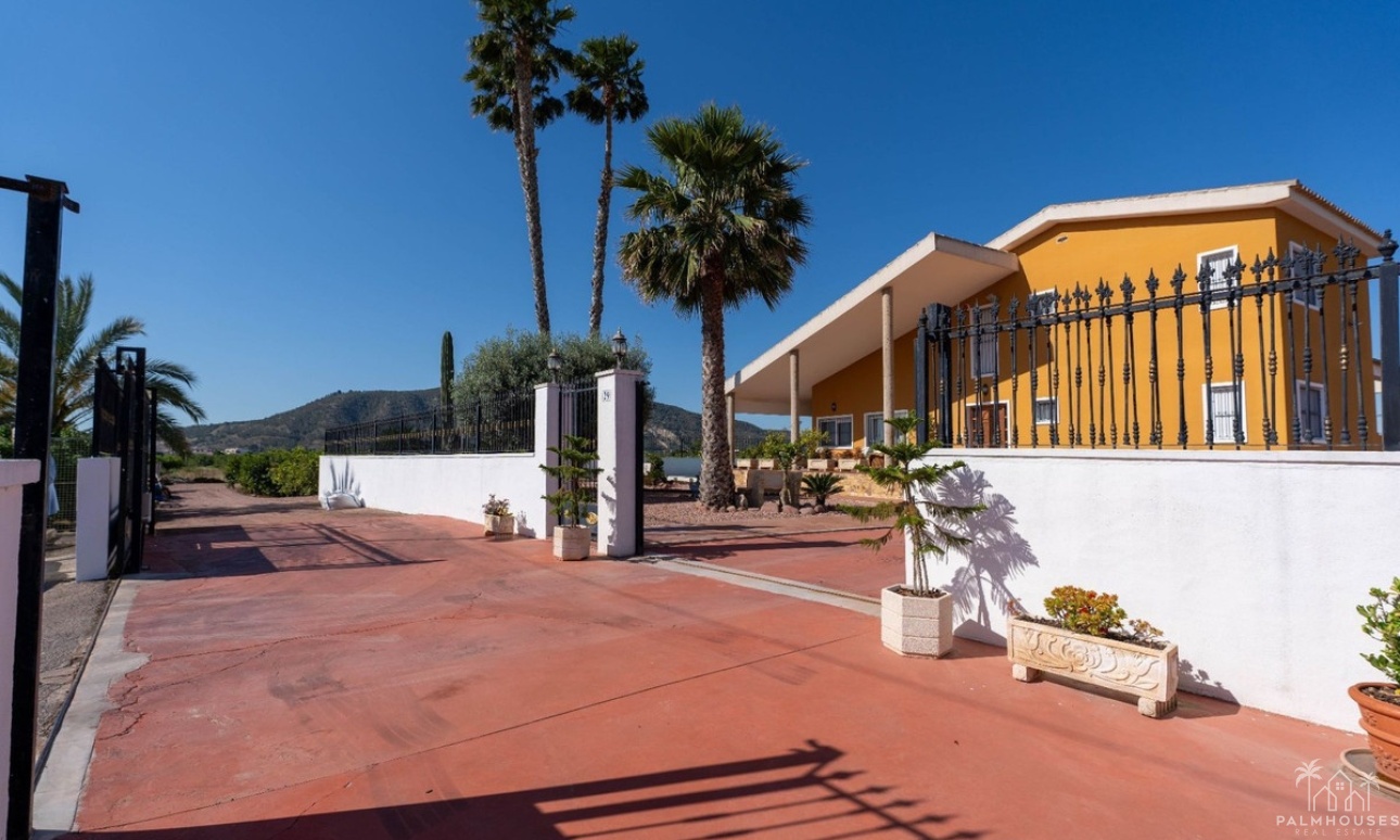 Resale - Villa - Orihuela - Orihuela Centro