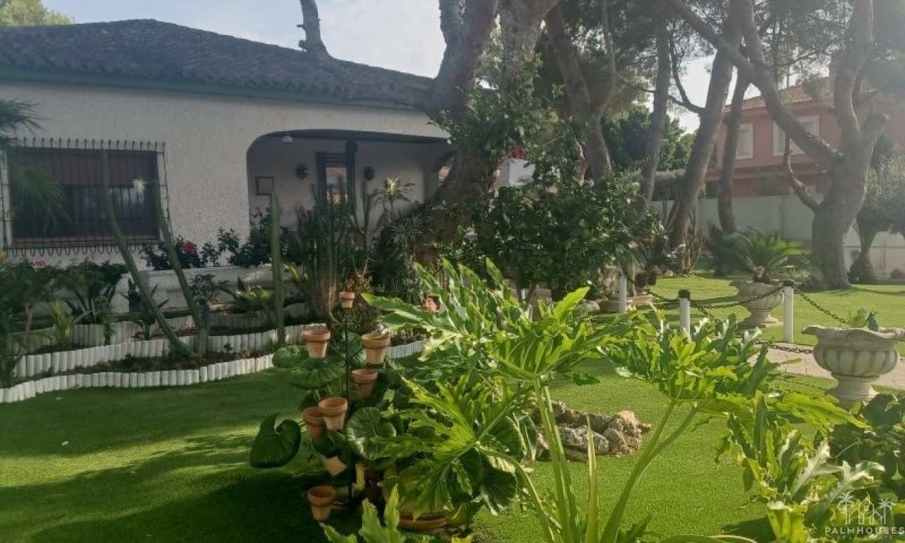 Resale - Villa - Orihuela - Orihuela Costa