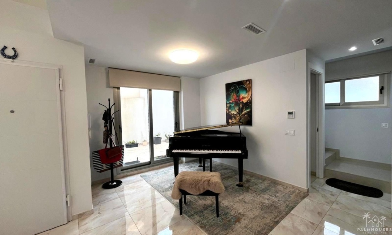 Resale - Villa - Orihuela - Orihuela Costa