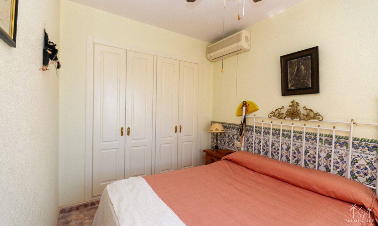 Resale - Villa - Orihuela - Orihuela Costa