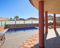 Resale - Villa - Orihuela - Orihuela Costa