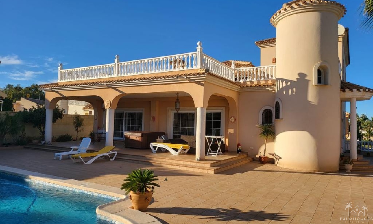 Resale - Villa - Orihuela - Playa Flamenca