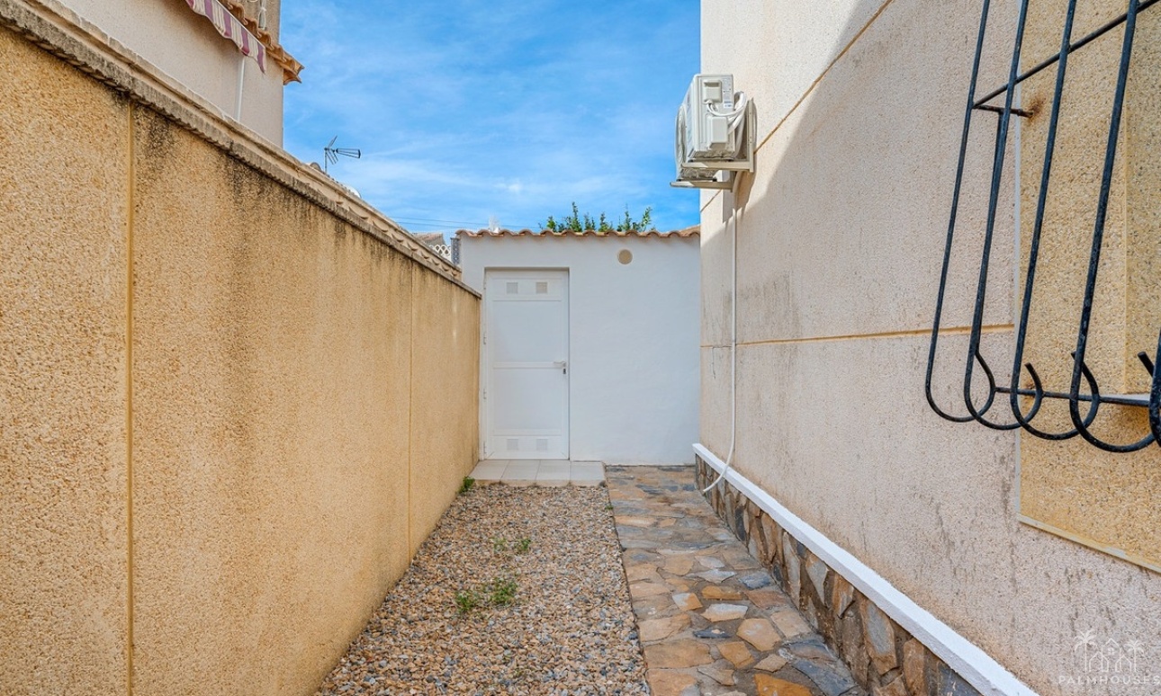 Resale - Villa - Orihuela - Playa Flamenca