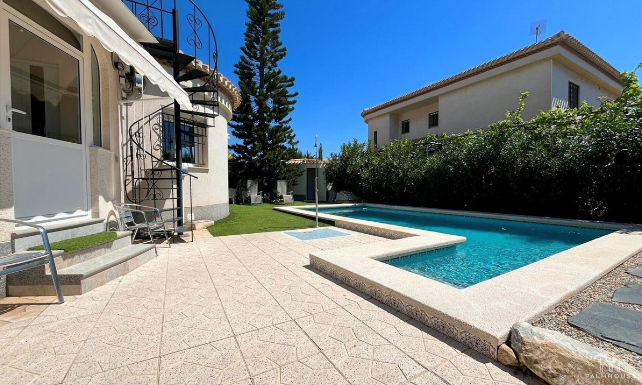 Resale - Villa - Orihuela - Playa Flamenca