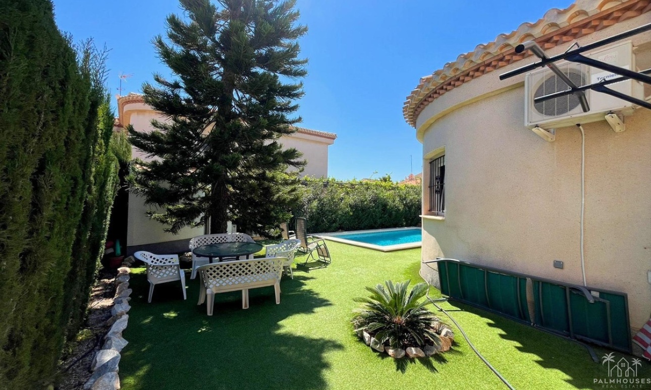 Resale - Villa - Orihuela - Playa Flamenca