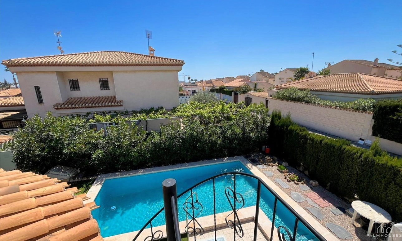 Resale - Villa - Orihuela - Playa Flamenca