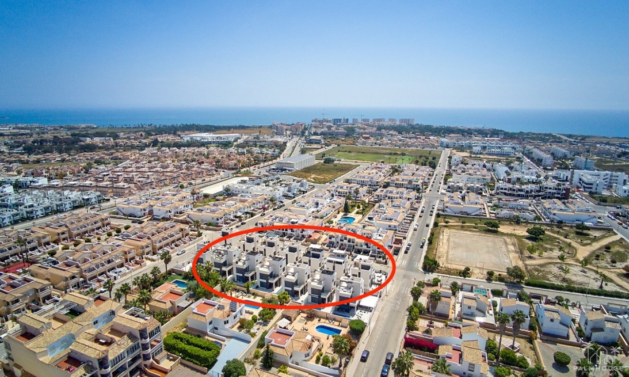 Resale - Villa - Orihuela - Punta Prima