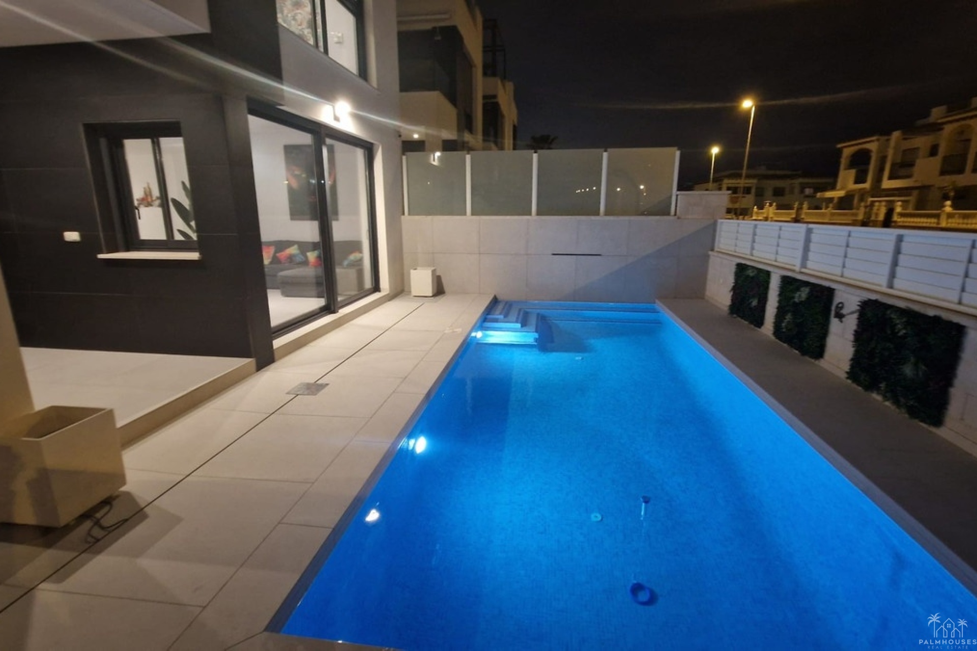 Resale - Villa - Orihuela - Punta Prima