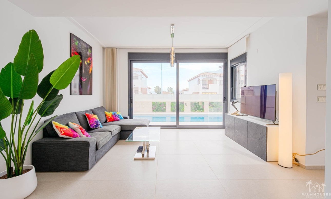 Resale - Villa - Orihuela - Punta Prima