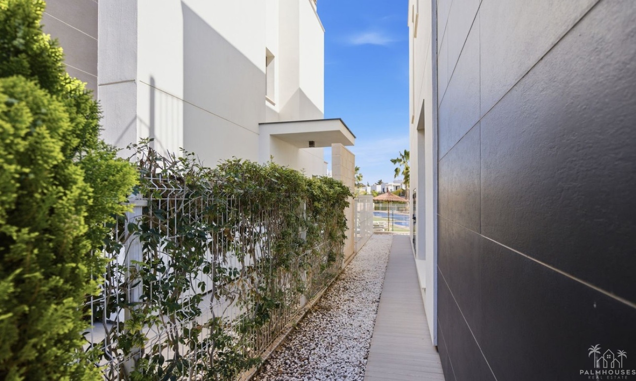 Resale - Villa - Orihuela - Punta Prima