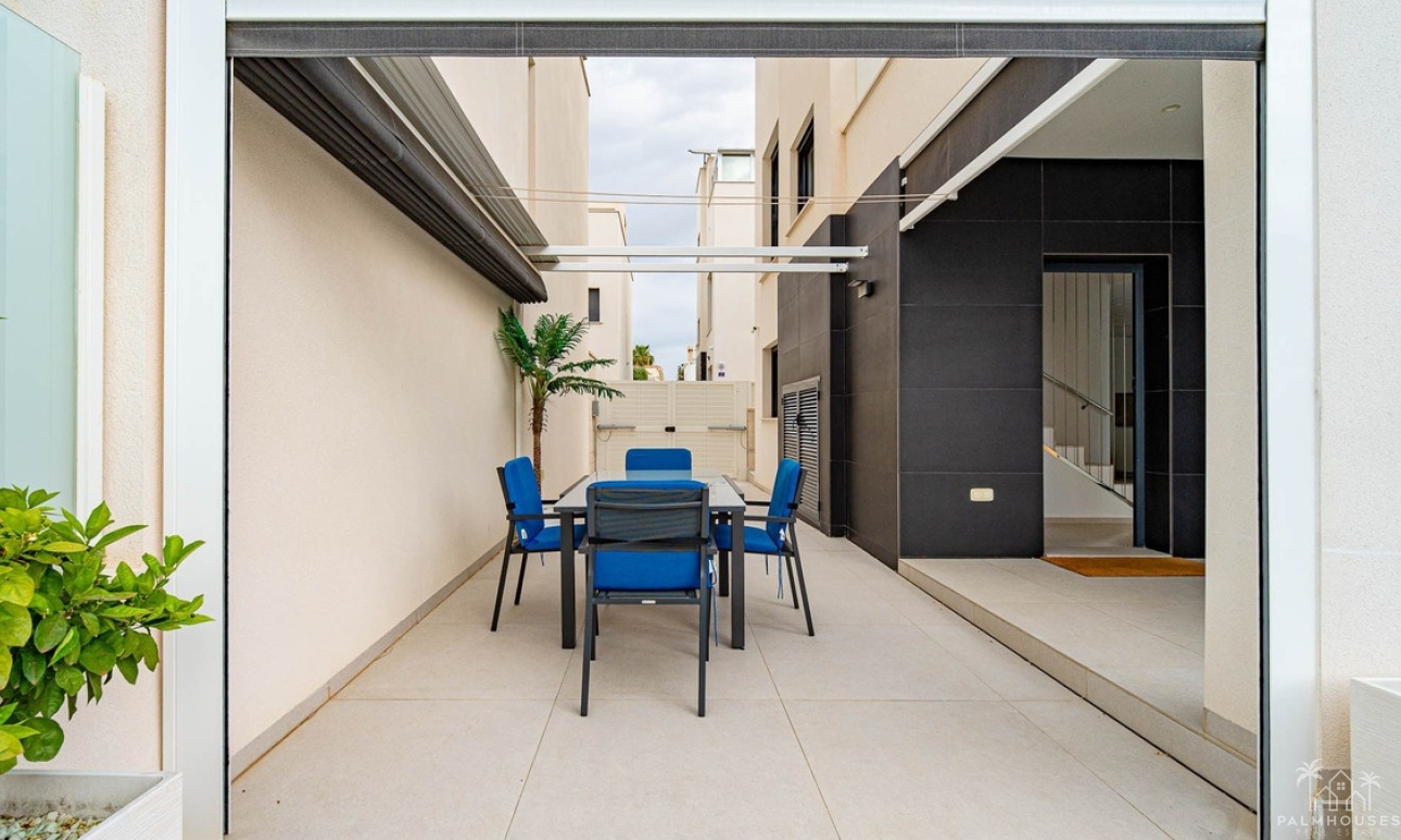 Resale - Villa - Orihuela - Punta Prima