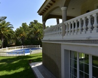 Resale - Villa - Orihuela - Villamartin