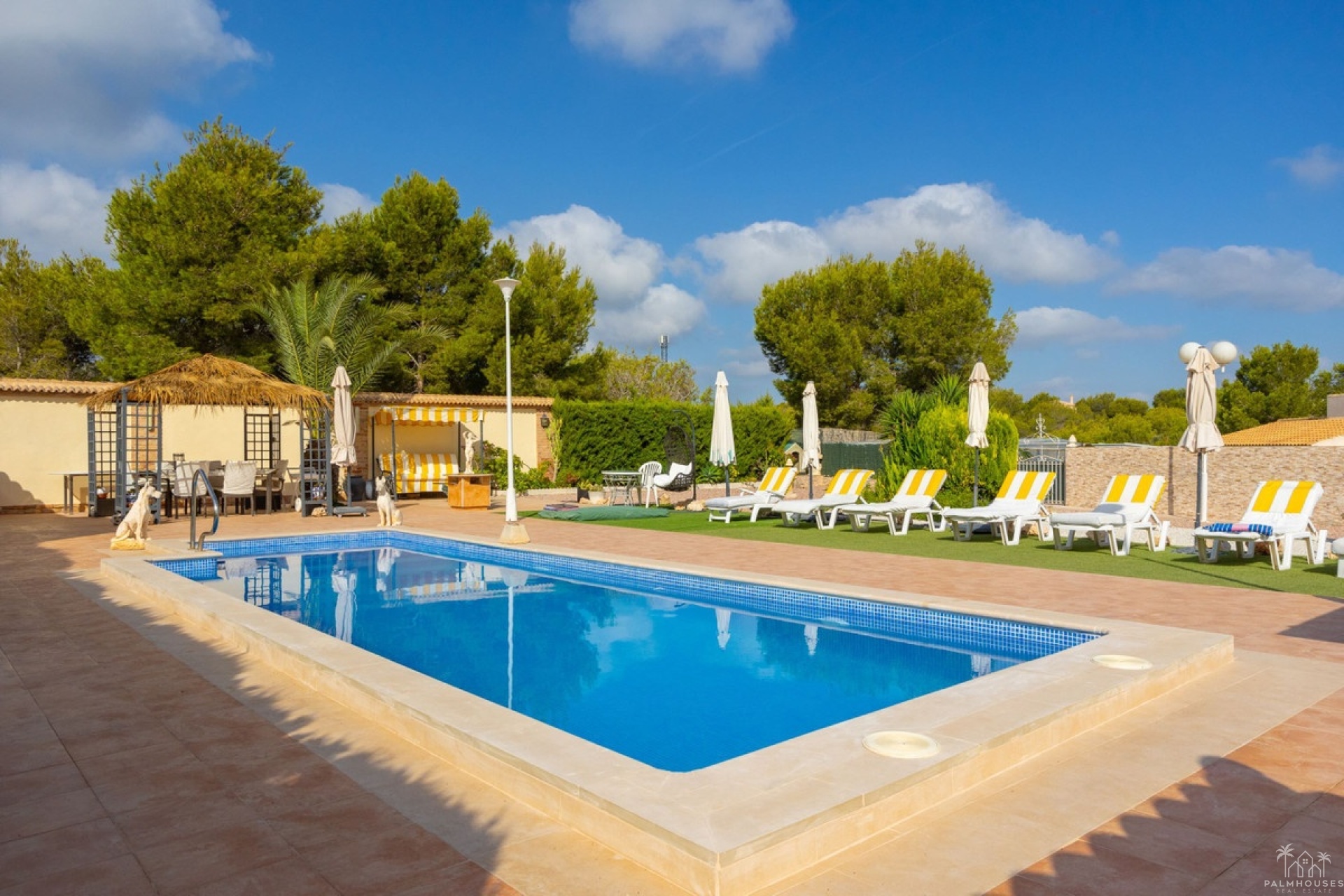 Resale - Villa - Orihuela - Villamartin