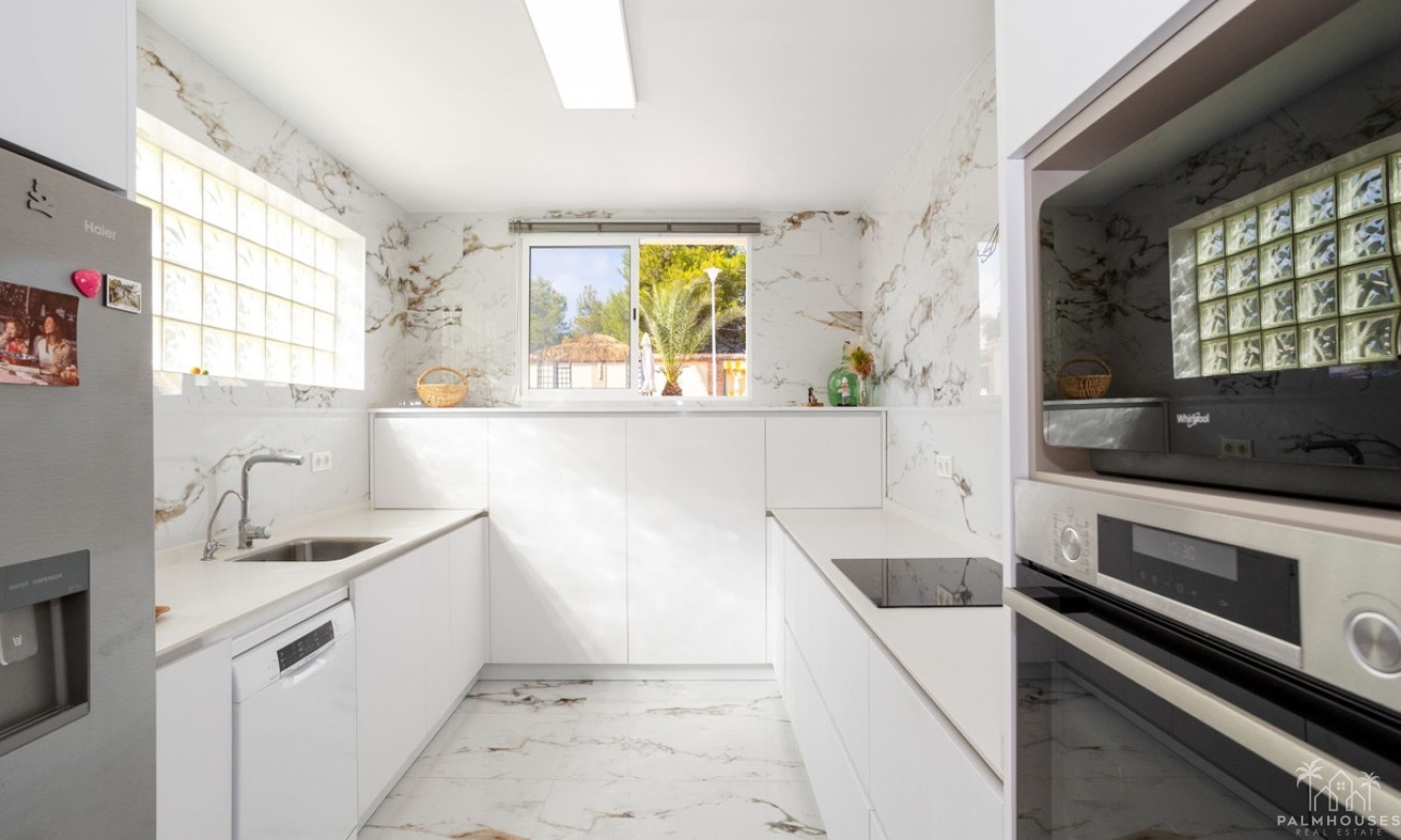 Resale - Villa - Orihuela - Villamartin