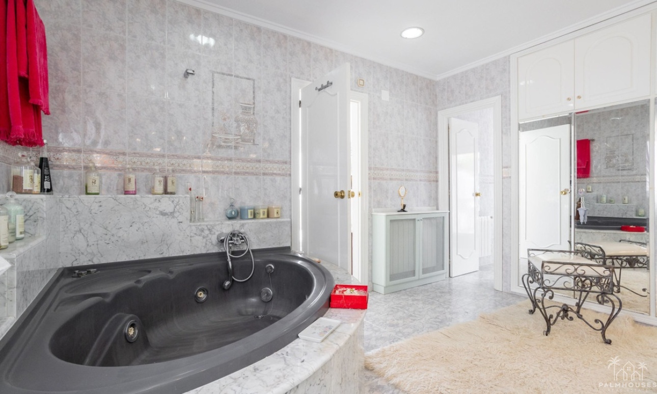 Resale - Villa - Orihuela - Villamartin