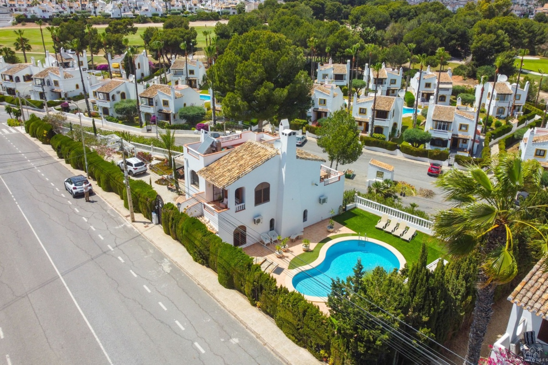 Resale - Villa - Orihuela - Villamartin