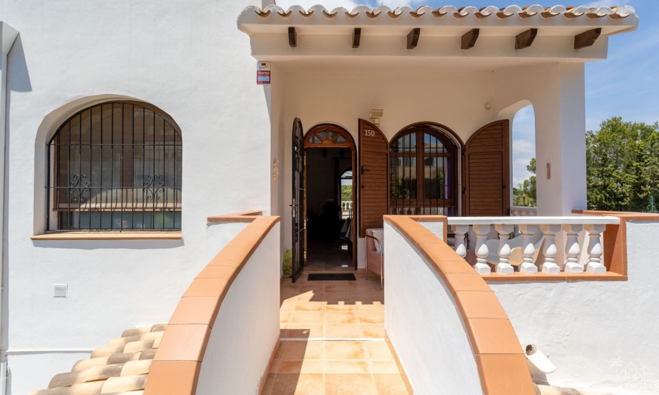 Resale - Villa - Orihuela - Villamartin