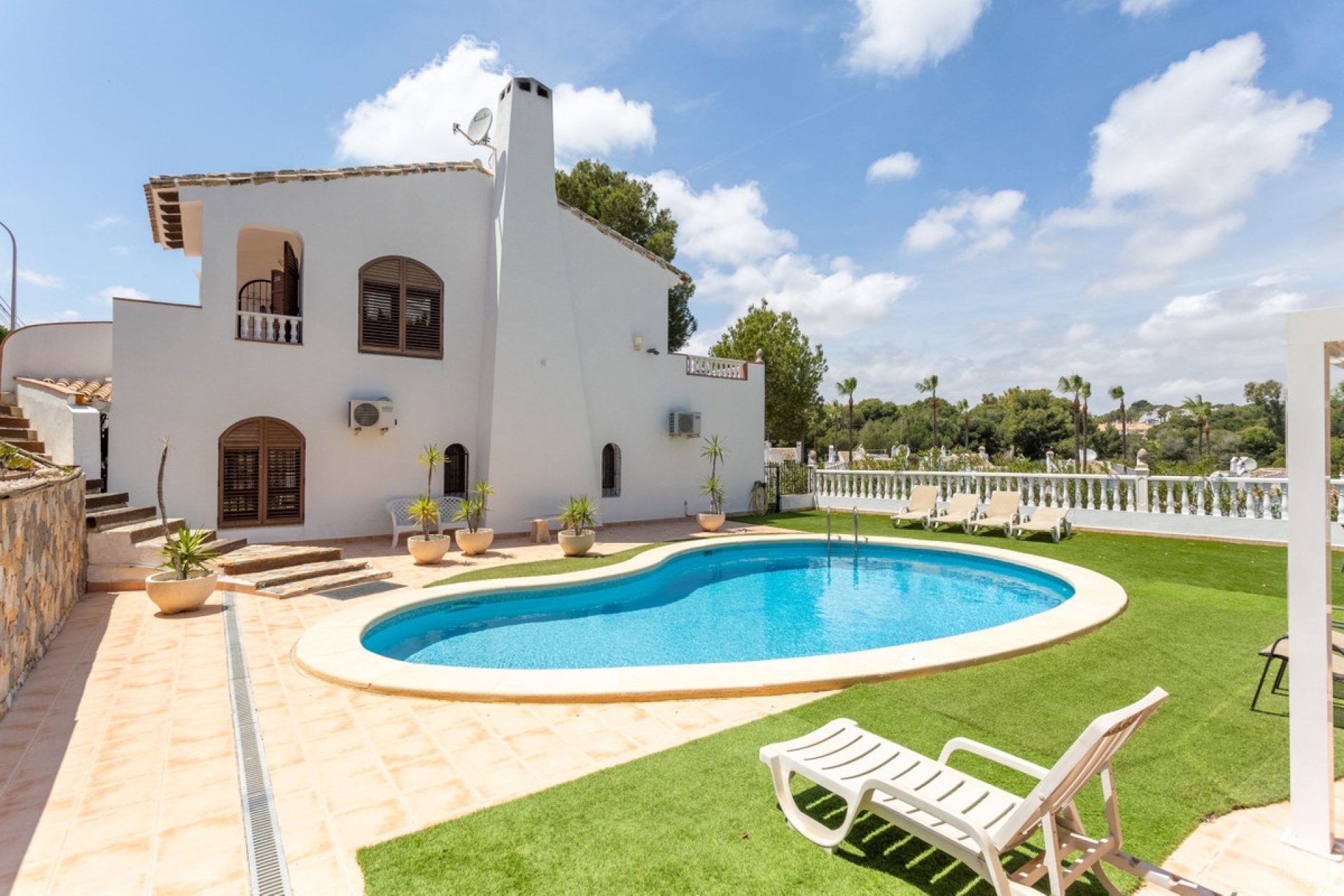 Resale - Villa - Orihuela - Villamartin