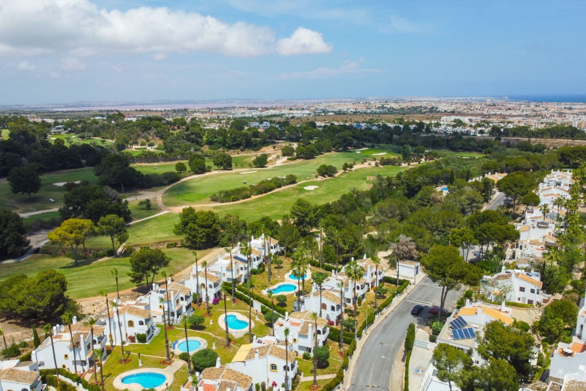 Resale - Villa - Orihuela - Villamartin