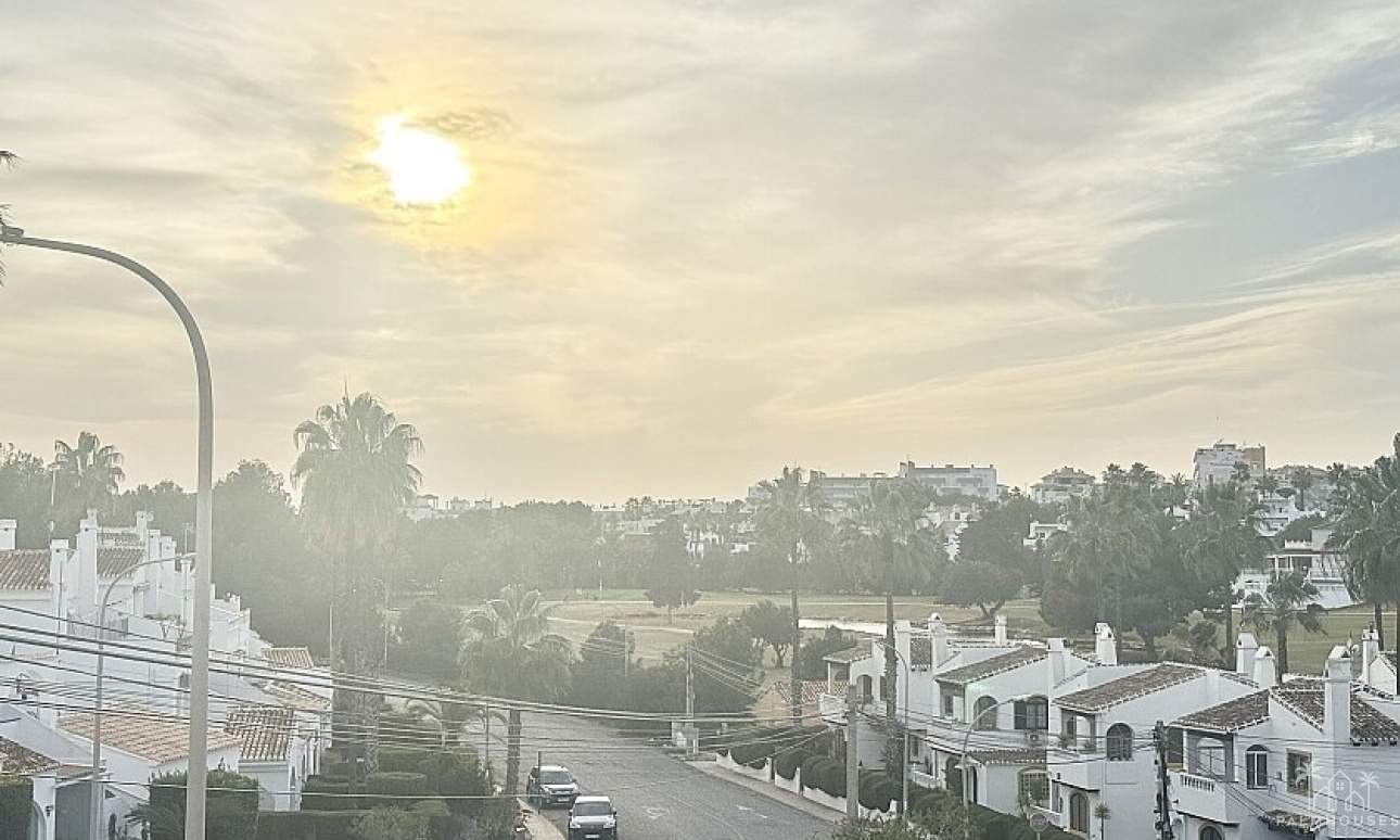 Resale - Villa - Orihuela - Villamartin